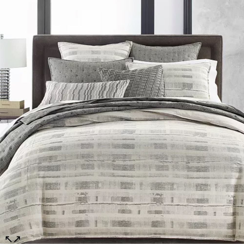 Macys Hotel collection Duvet cover and 2 Shams